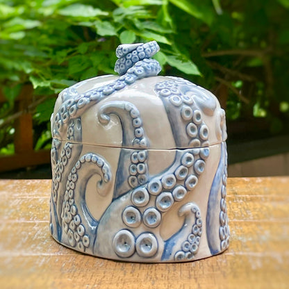 Tentacle Box